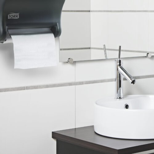 rb800-e-com-2-lifestyle-na Tork Hard Roll Towel White 6x800