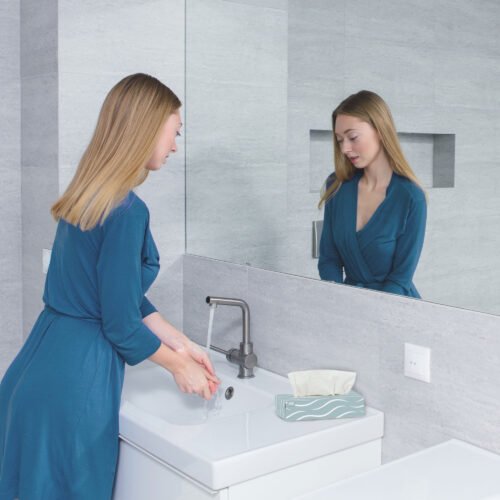 tf6810-e-com-2-lifestyle-na Tork Facial Tissue 30x100